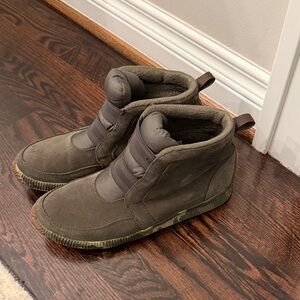 Sorel Women's Out N About Olive Sneakers